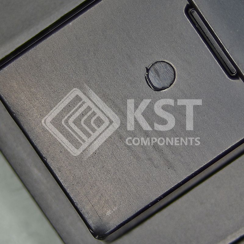 TLE4275QKTTRQ1