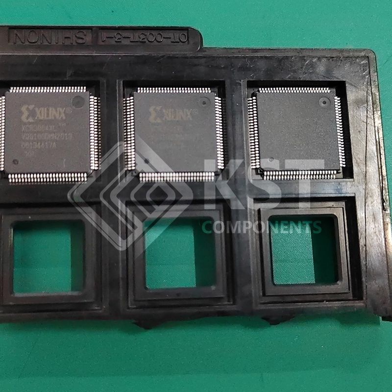XCR3064XL-10VQG100I