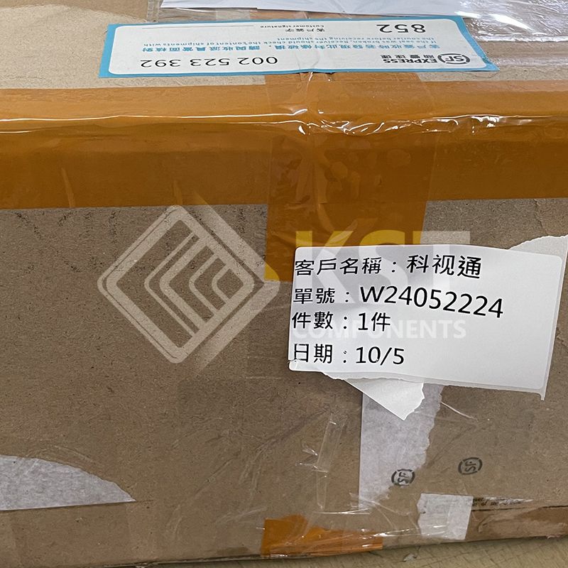 XC95144XL-10TQG144C