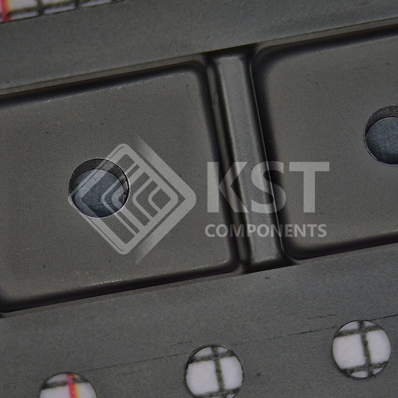 DMP4047SSD-13