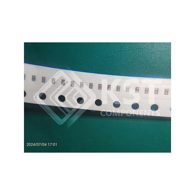 0402B104K500CT