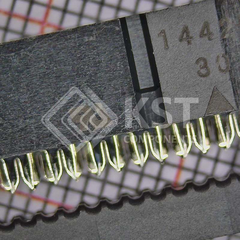 XG4M-2630-T