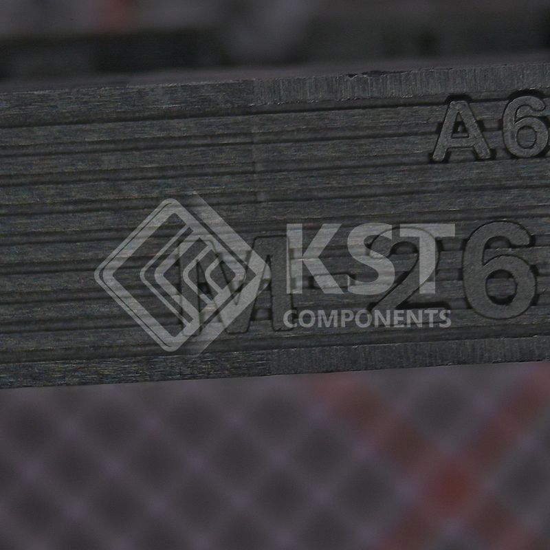 XG4M-2630-T