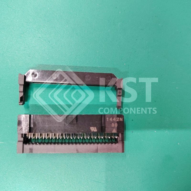 XG4M-2630-T