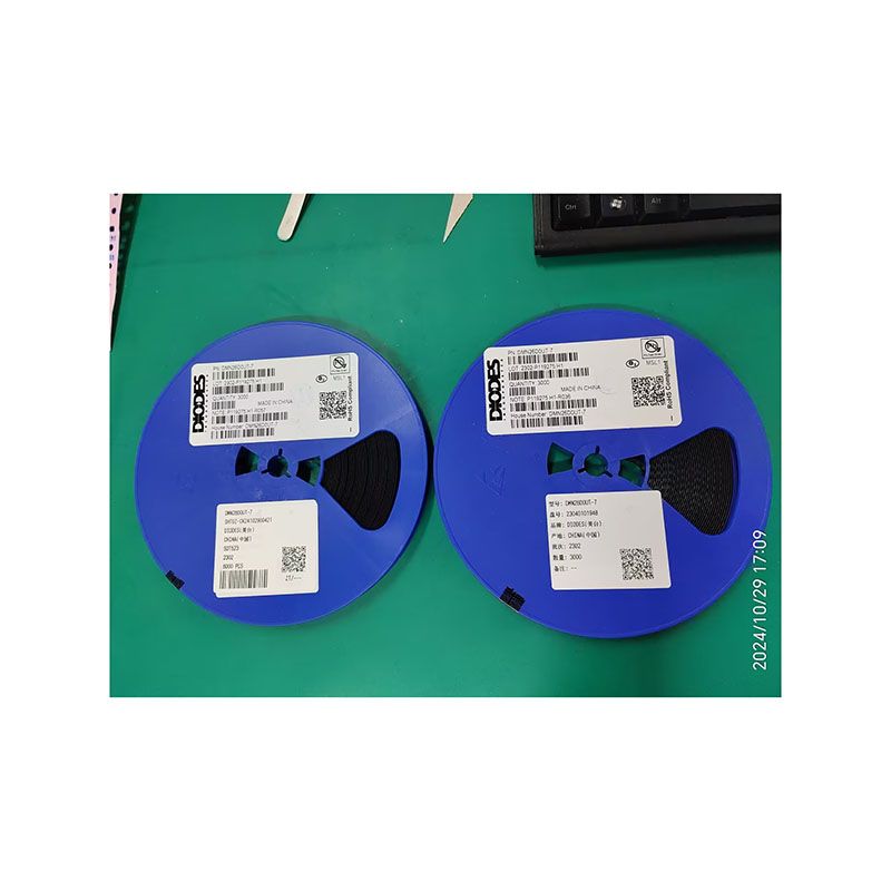 DMN26D0UT-7