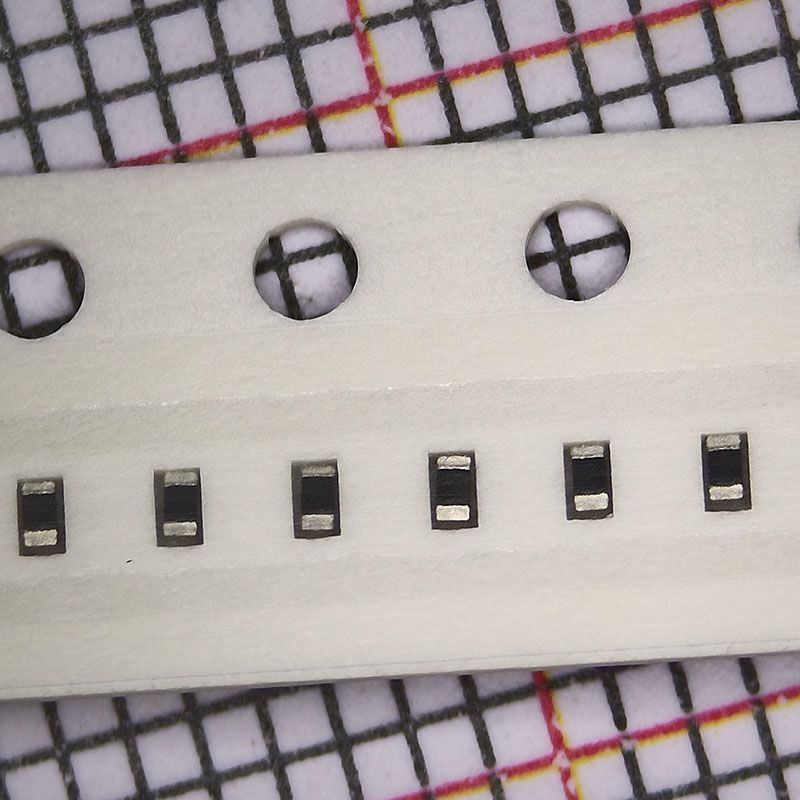 RC0402JR-0750RL