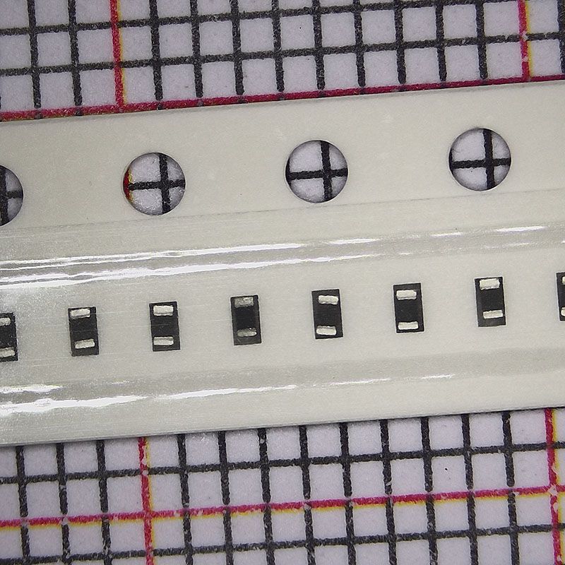 AC0402FR-0722RL