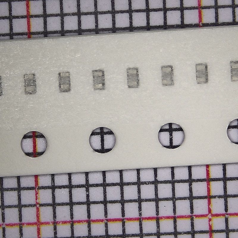 AC0402FR-0722RL
