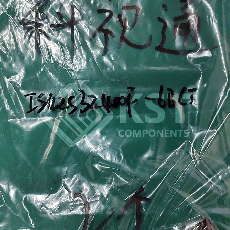 IS42S32400F-6BLI